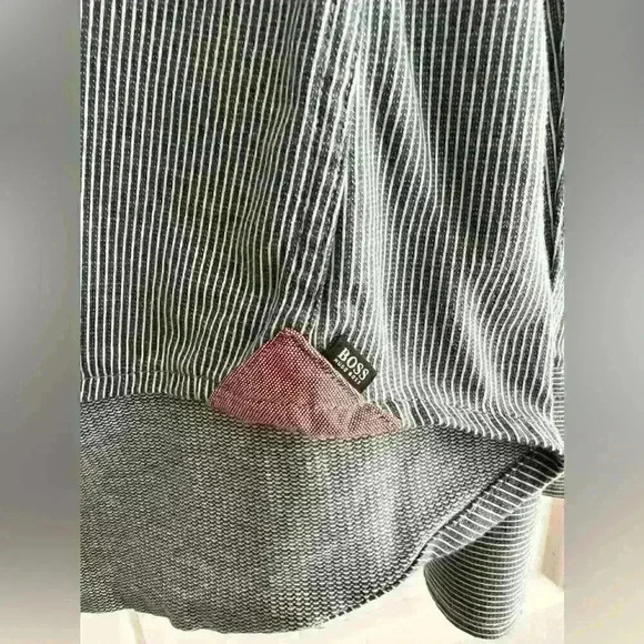 Hugo Boss Large dress Shirt - Picture 5 of 6